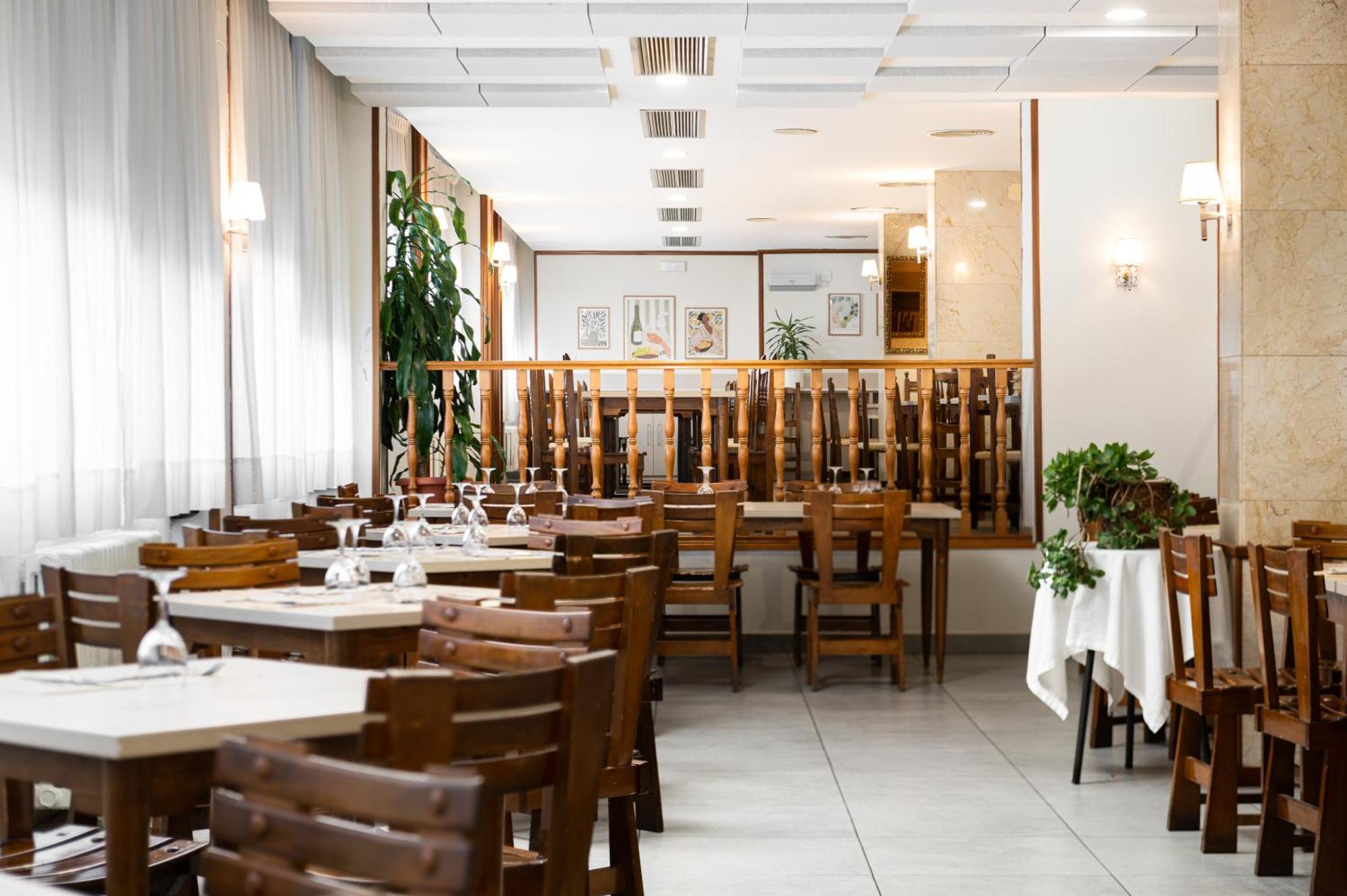 Hotel Mi Casa Sabiñánigo Eksteriør billede
